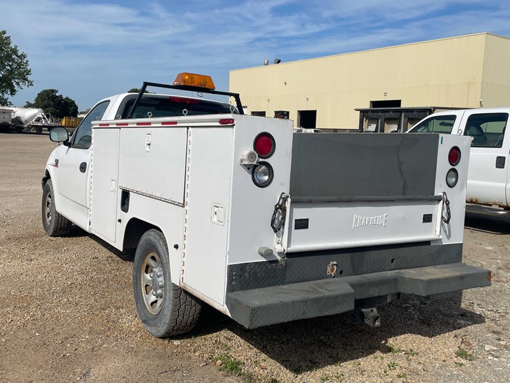 ford-f250-xl-image-7
