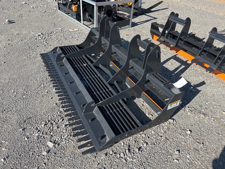 #74-•-72”-skid-steer-land-leveler-image-2
