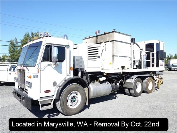2009-peterbilt-pb320-image-1