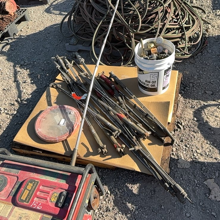 PALLET OF ASSORTED LENGTH TORCHES UP TO 8FT. LONG SUPPORT EQUIPMENT