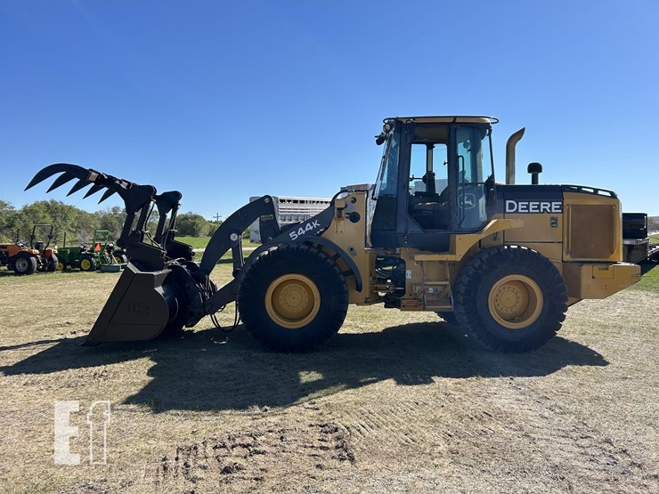 deere-544k-image-10