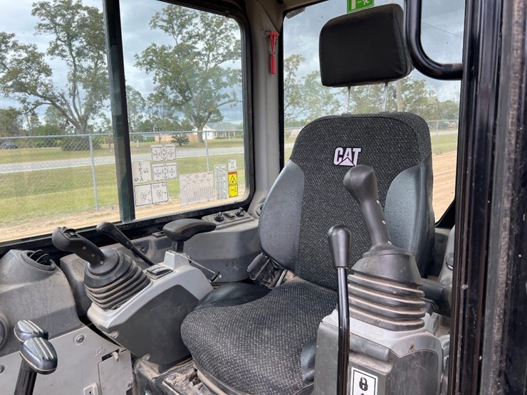 caterpillar-304e2-cr-image-30