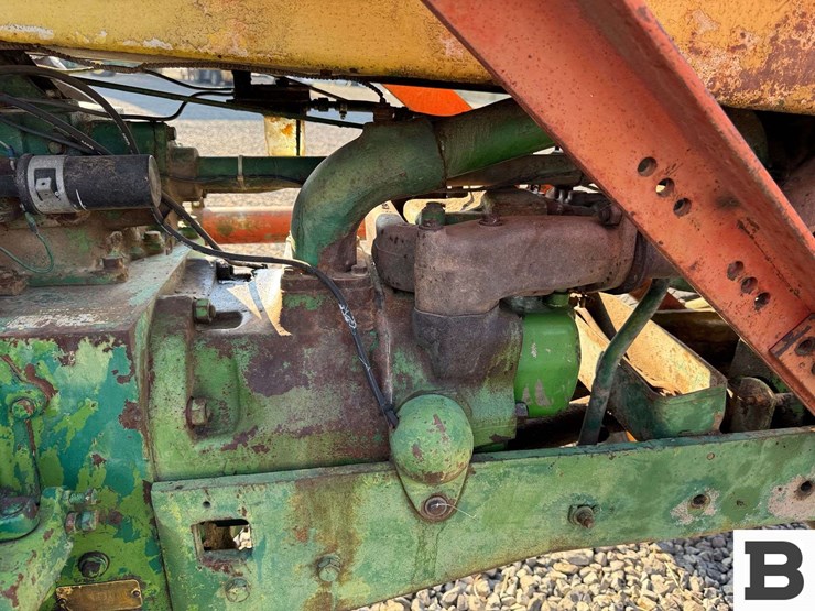 john-deere-630-image-38