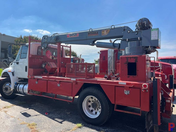 2018-international-durastar-4300-image-4