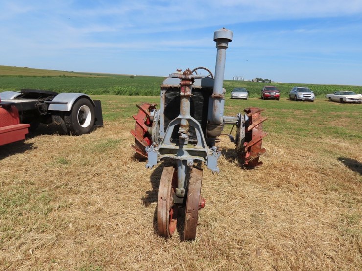1930-farmall-regular-image-2