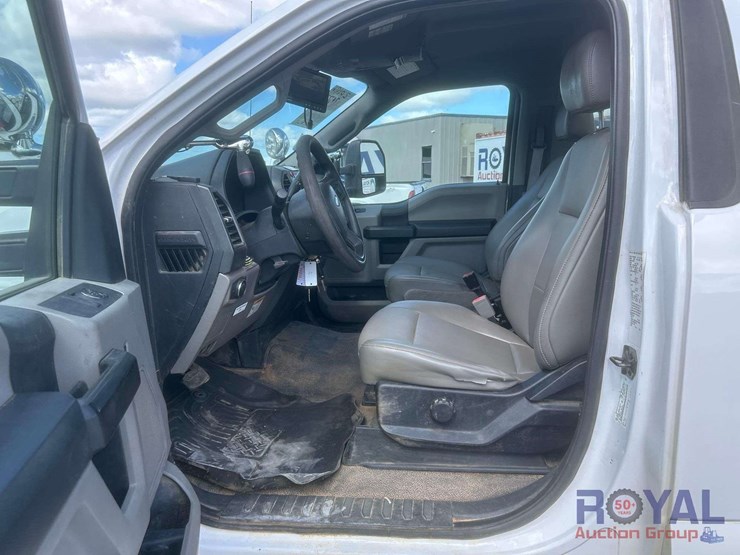 2019-ford-f550-image-11