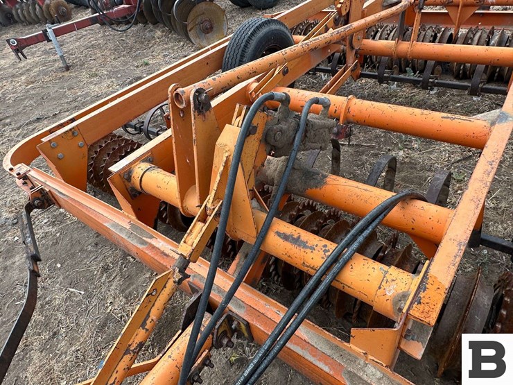 bearcat-seedbed-maker-image-12