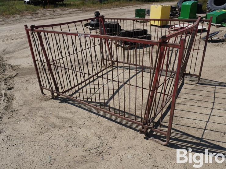sydel-style-sheep-hay-feeder-image-1