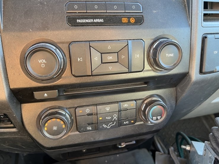2017-ford-f450-image-34