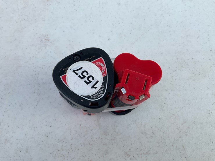 #1557-•-milwaukee-m12-batteries-image-2