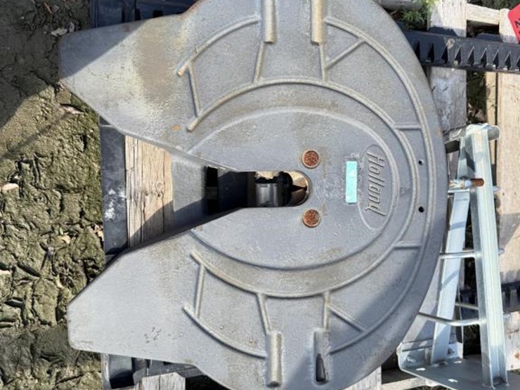 #2110-•-holland-fw35-5th-wheel-plate-image-2