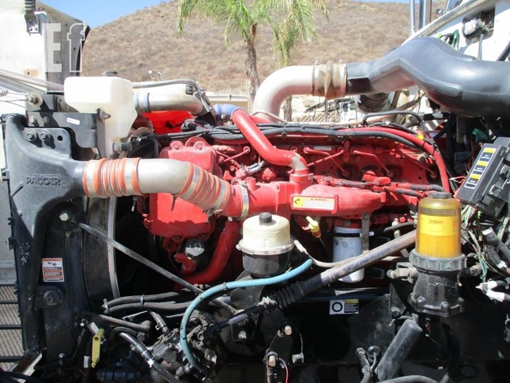 2014-peterbilt-367-image-6