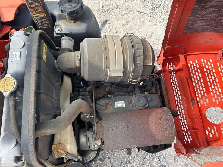 zero-turn-mower-image-12