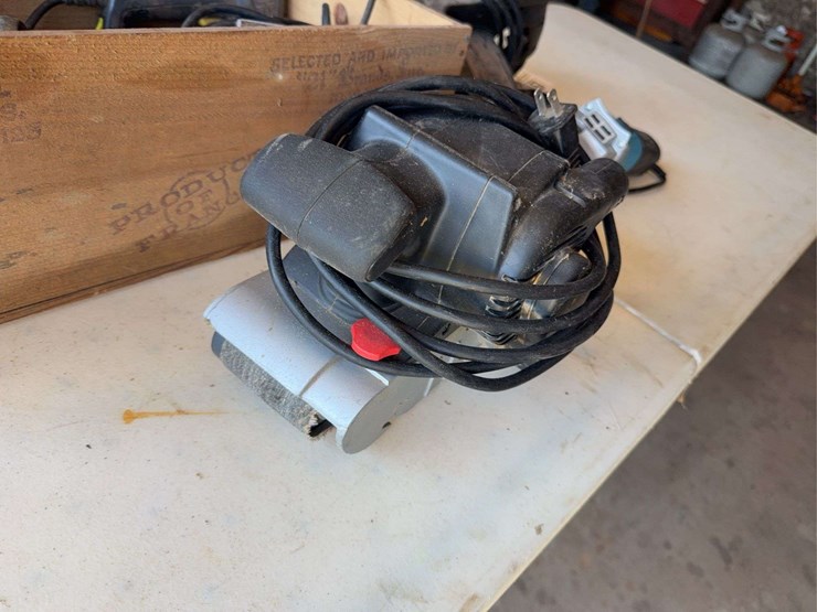 corded-tools--belt-sander,-grinder,-circular-saw,-engraver,-staple-gun-image-5