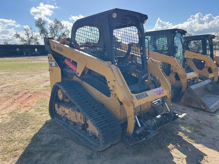 2017-caterpillar-249d-image-5