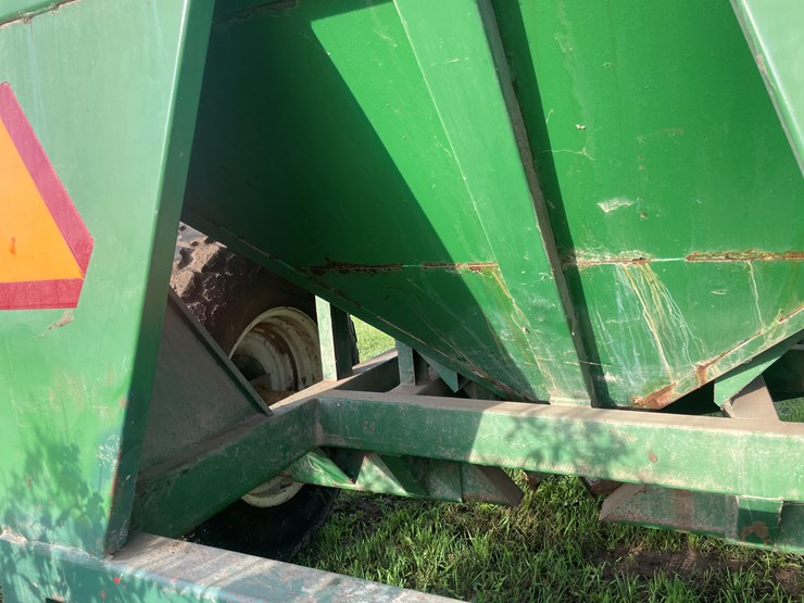 #1040-•-e-z-trail-grain-cart-image-5