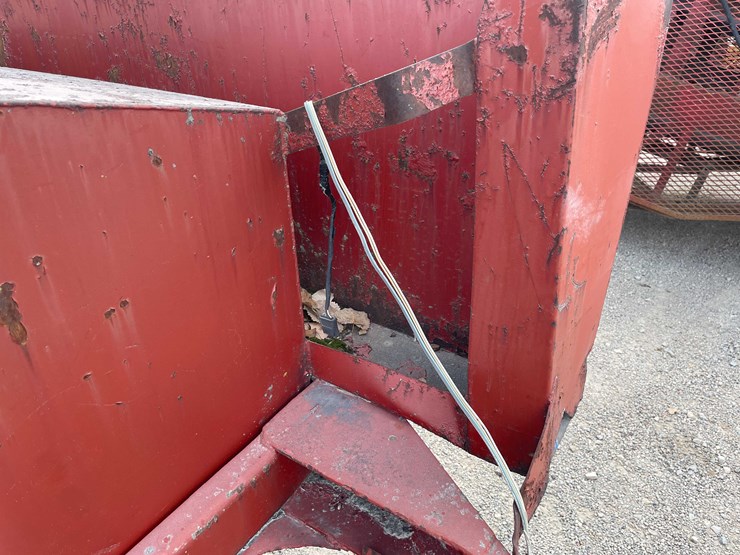 #8631-•-jobsite-parts,-tool-and-grease-trailer-(maq)-image-47