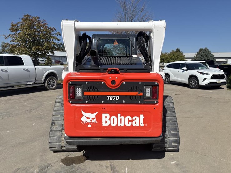 2022-bobcat-t870-image-3