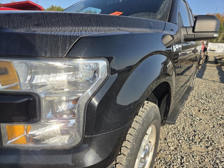 2017-ford-f150-image-13