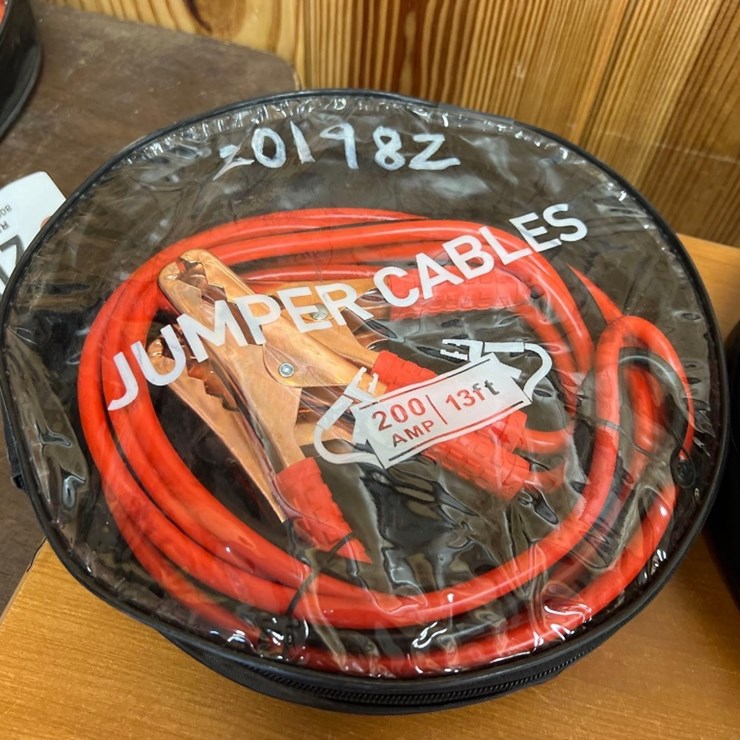 UNUSED 200 AMP 13' JUMPER CABLES