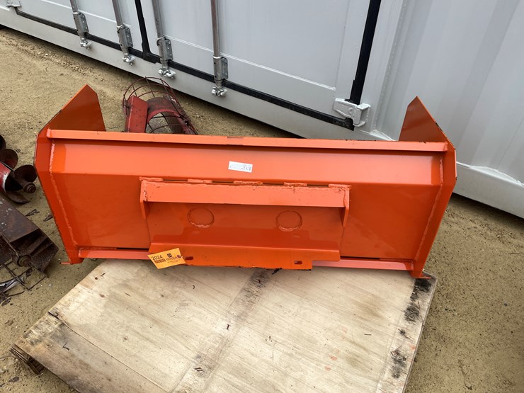 #2024-•-new-kc-mini-48"-snow-pusher-image-4