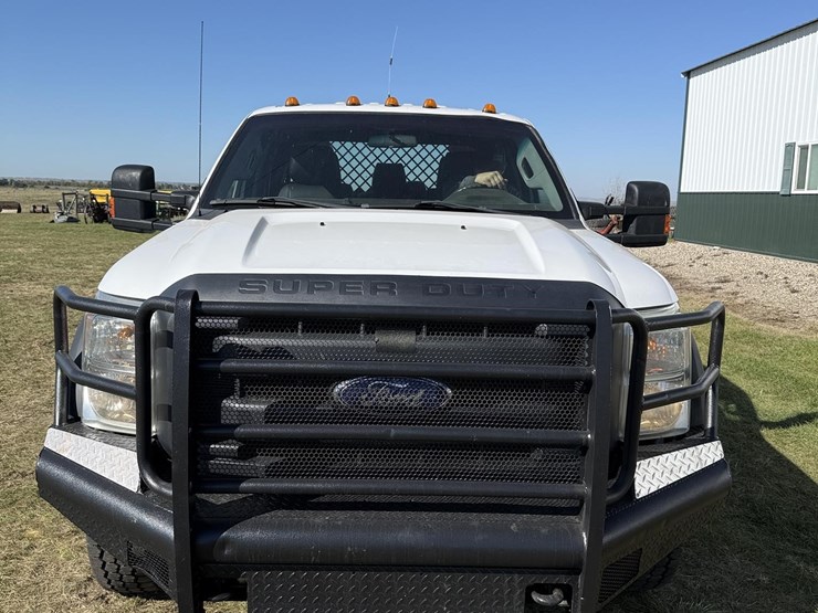 2013-ford-f550-sd-image-14
