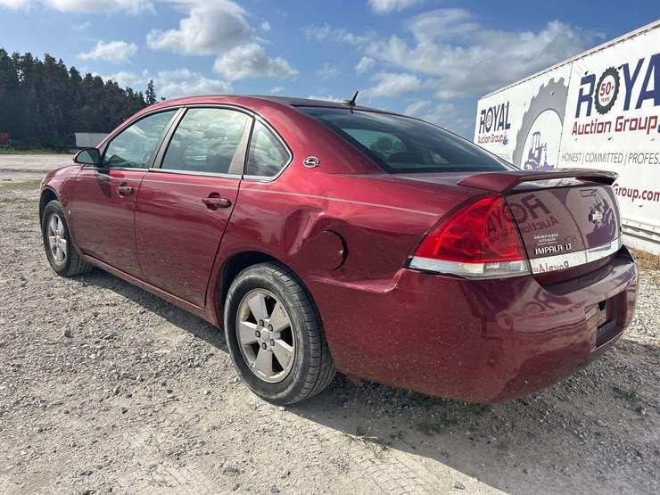 2008-chevrolet-impala-lt-sedan-image-4