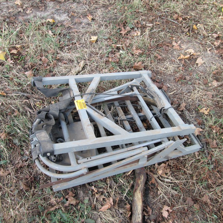 #29286 • Loggy Bayou Deer Stand