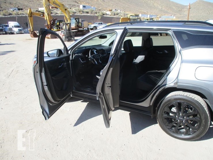 2021-gmc-terrain-slt-image-14