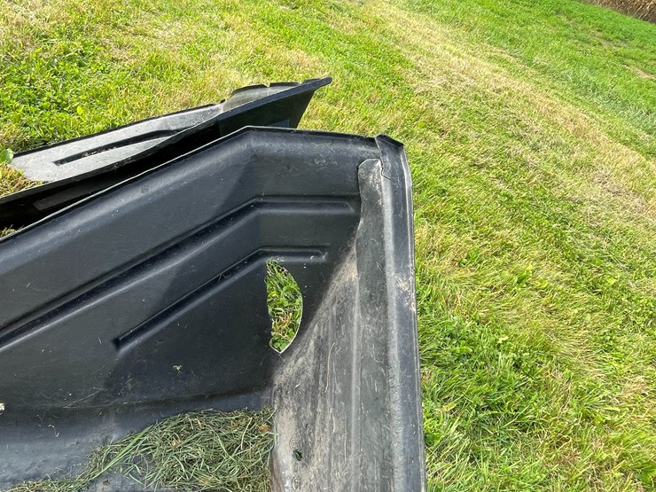 #4493-•-(2)-used-hopper-bins-image-7