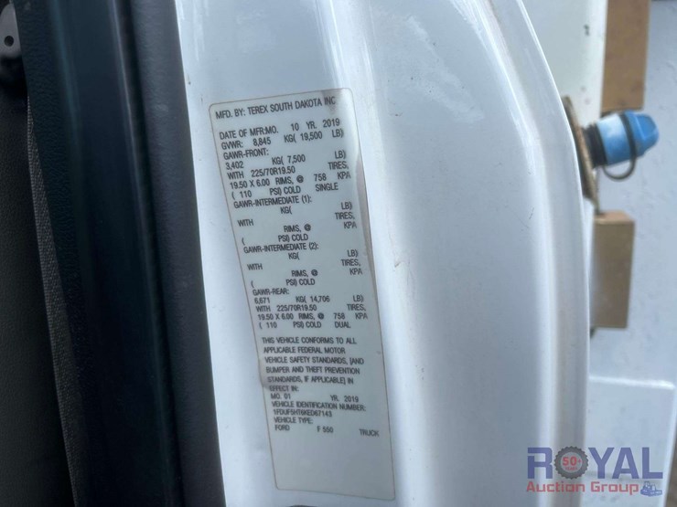 2019-ford-f550-image-8