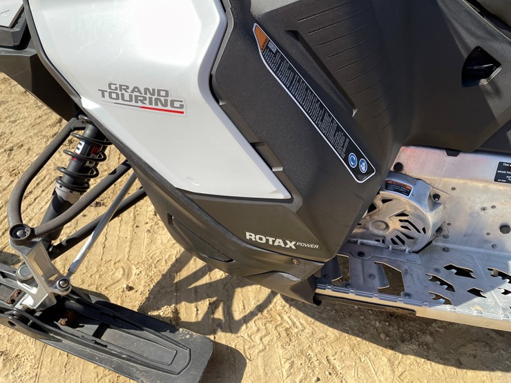 #1896-•-2020-ski-doo-grand-touring-600-snowmobile-(sells-with-bill-of-sale-only)-image-11