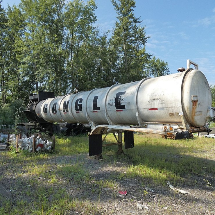 1978 Fruehauf 5000g Water Tanker Trailer, SN:OMZ796805