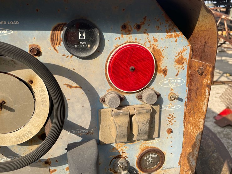 #8633-•-hobart-powerweld-303-welder-trailer-(maq)-image-31