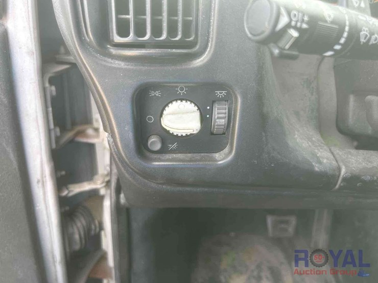 2007-chevrolet-c6500-landscape-dump-truck-image-14