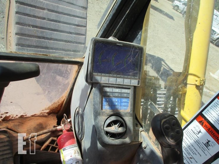 2014-komatsu-pc390-lc-10-image-12