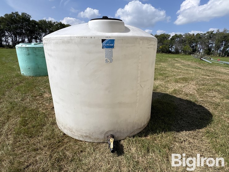 ace-roto-mold-1650-gallon-liquid-tank-image-2