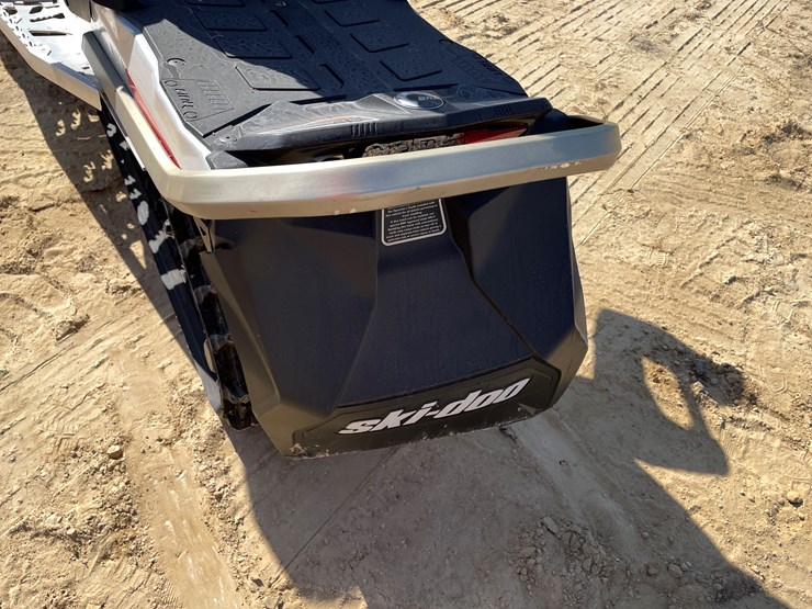 #1896-•-2020-ski-doo-grand-touring-600-snowmobile-(sells-with-bill-of-sale-only)-image-34