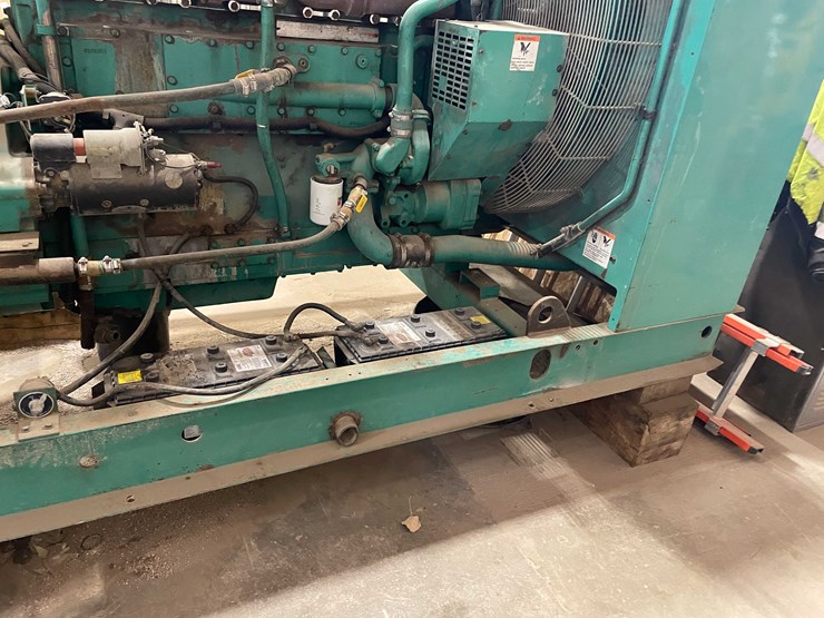 #8615-•-1999-cummins-dfeh-generator-(aps)-image-14