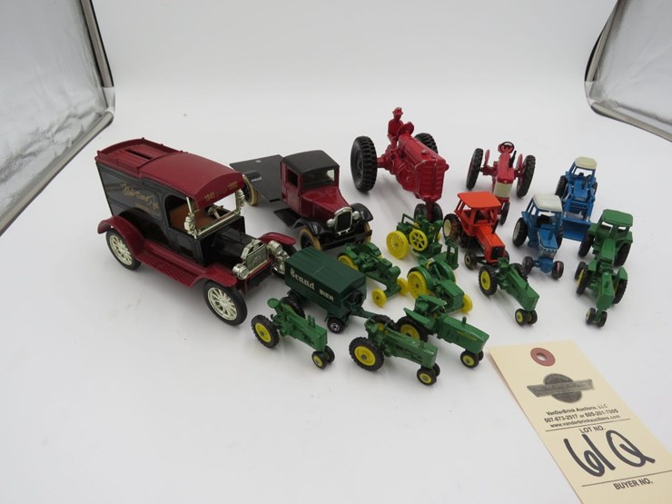 toy-tractor-group-image-4
