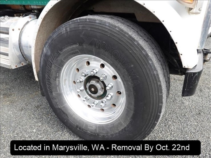 2001-peterbilt-357-image-34