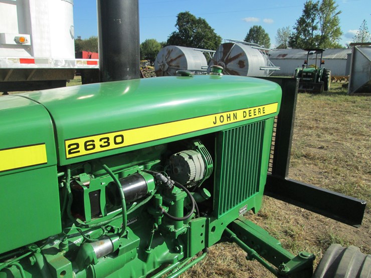 1975-john-deere-2630-image-11