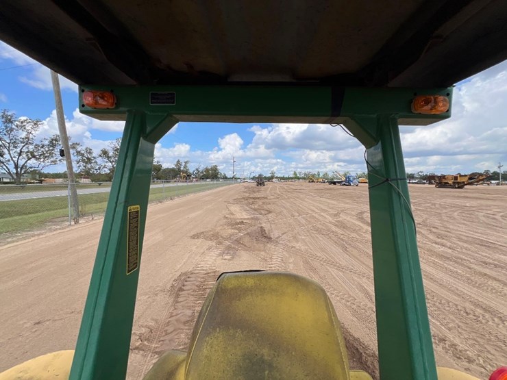 john-deere-3020-image-30