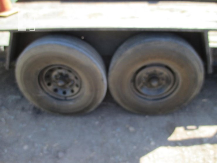 2000-utility-flatbed-image-6