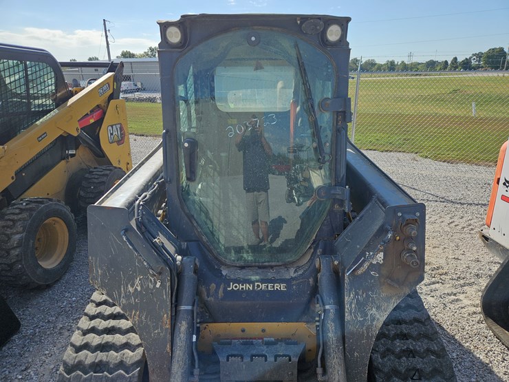 2018-deere-325g-image-4