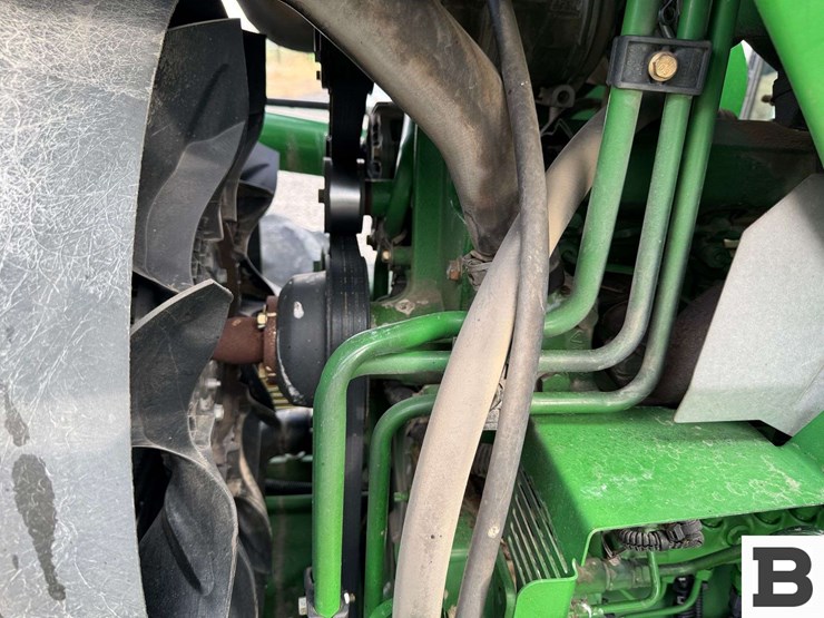 2011-john-deere-6115d-image-24