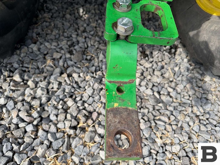 2011-john-deere-6115d-image-55