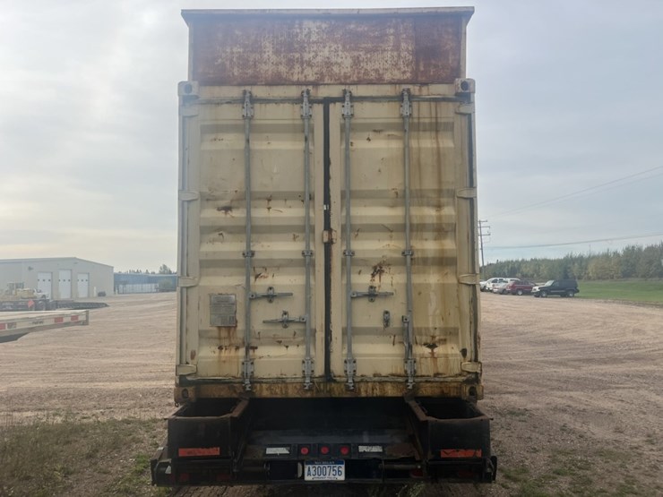 #1753-•-2006-western-star-4900-storm-cleanup-truck-image-4