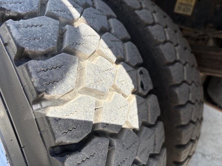 2016-dodge-ram-5500-image-27