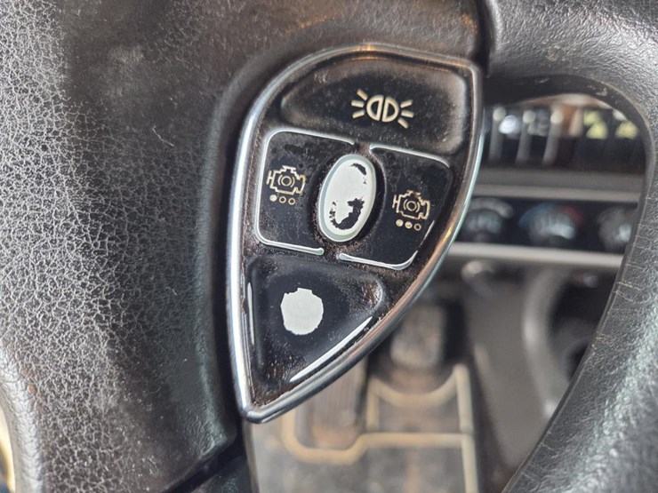#1701-•-2013-kenworth-t800-log-truck-image-103